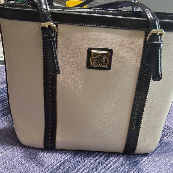 Anne Klein Black and Cream Tote - Picture 1 of 8